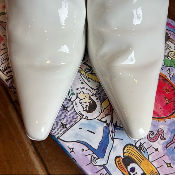 Jeffrey Campbell AESTHETIC White Crinkle Patent Heel - Picture 5 of 9